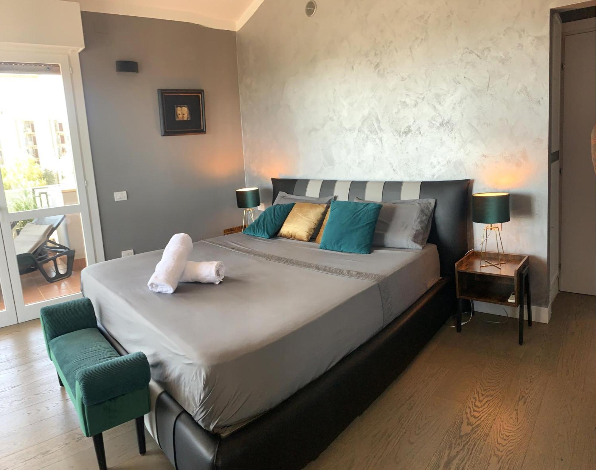 Penthouse Genneruxi Hotel Cagliari Luaran gambar